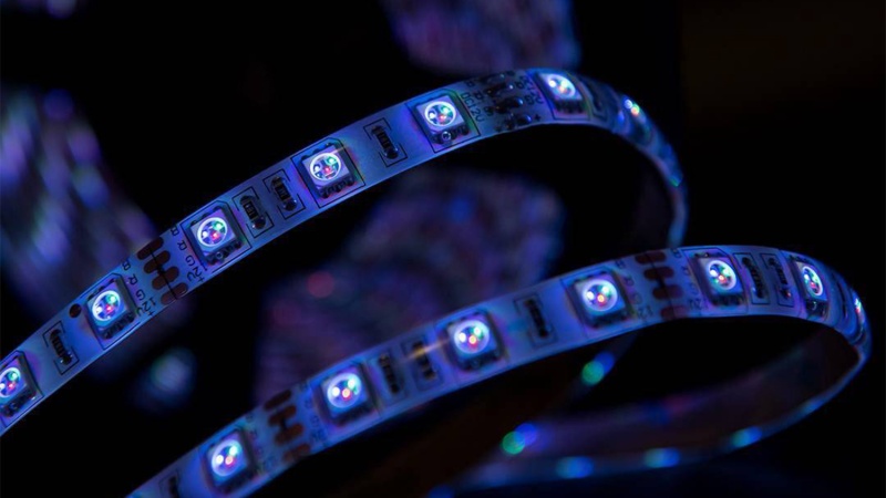SWG Standard Светодиодная лента 5050, 60 LED/м, 14,4 Вт/м, 24В , IP68, Цвет: RGB, SWG560-24-14.4-RGB-68-M