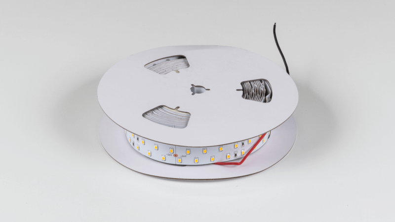 SWG PRO Светодиодная лента SWG PRO 2835, 280 LED/м, 26 Вт/м, 24В , IP20, Цвет: Теплый белый, SWG2P280-24-26-WW-20