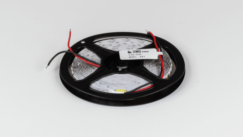 SWG PRO Светодиодная лента ПРО 2835, 126 LED/м, 13 Вт/м, 24В , IP20, Цвет: Теплый белый, SWG2P126-24-13-WW