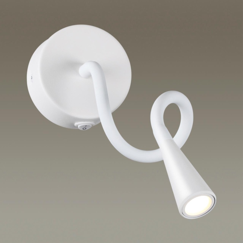4255/3WL HIGHTECH ODL21 475 белый/металл Настен.светильник выкл на базе IP20 LED 3W 270Лм 3000K ODDS