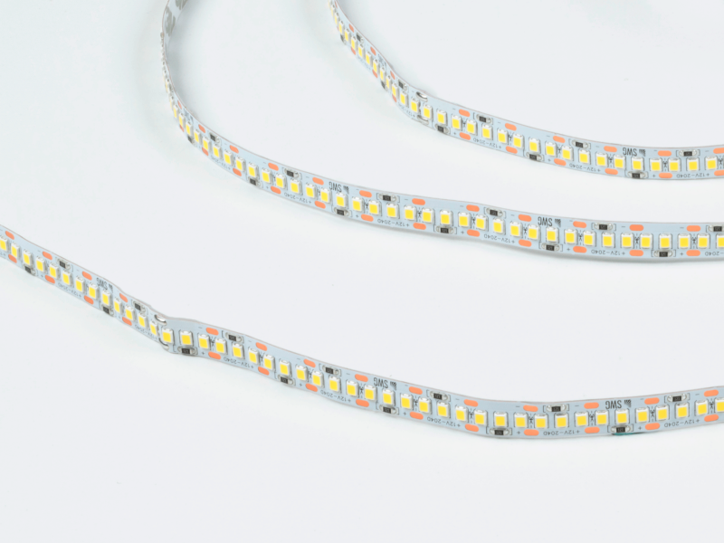 SWG Standard Светодиодная лента  2835, 204 LED/м, 22 Вт/м, 12В , IP20, Цвет: Холодный белый, SWG2204-12-22-W-М